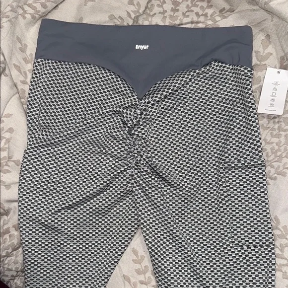 Gray and Black Womens Leggings - Picture 2 of 6